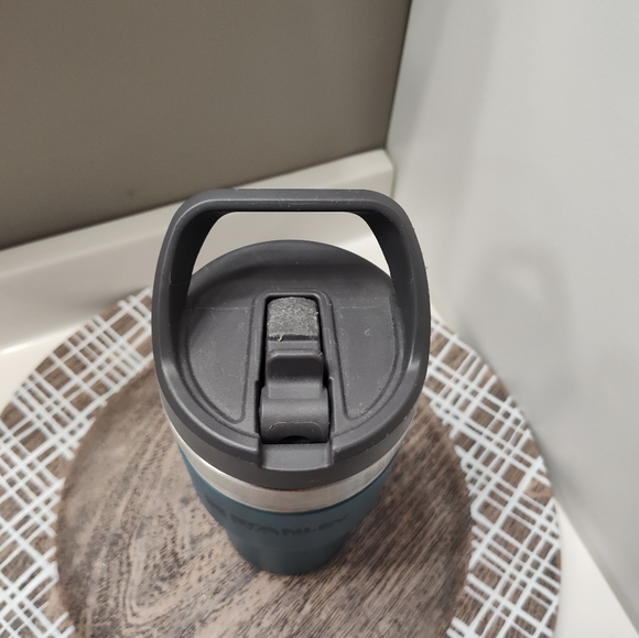 🥶GUC Stanley Brand 20 oz Ice Flow Stainless Steel Insulated Thermos Bottle, Blu - Picture 9 of 9